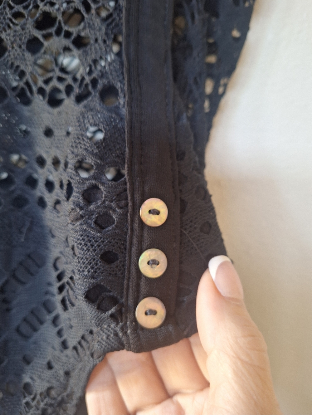 Robin Piccone Penelope Crochet Overlay Swimsuit Size 6 Black One Piece Swimwear - Picture 3 of 7